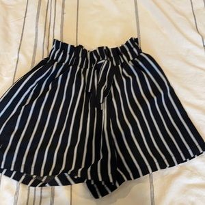 Striped high waisted Shorts
